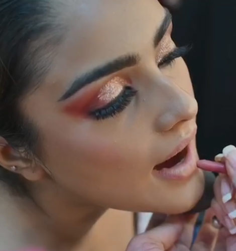 Eye makeup